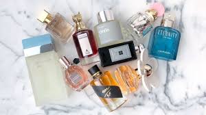 Tentu anda akan tambah jatuh cinta. 10 Merk Parfum Wanita Terlaris Dan Wanginya Awet