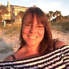 Lesley Cruickshank (@LesCruickshank)