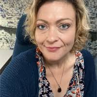 Dana Houseman's Instagram, Twitter & Facebook