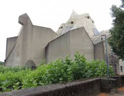 Bis zum bau des wallfahrtdoms (1968) war die kirche st. Nevigeser Wallfahrtsdom Maria Konigin Des Friedens Gps Wanderatlas