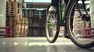Register now for the 2021 nike melbourne marathon festival! Schwalbe Marathon Plus The New Flatless Tire English Youtube
