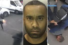 Johnnie Walker leaves BBC Radio 2 listeners in tears with emotional final  show