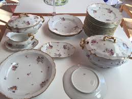 Veritable Service Porcelaine De Limoges 32 Assiettes Plates 2 Soupieres 1 Sauciere 2 Plats De Service Service Porcelaine Plat De Service Assiettes Plates