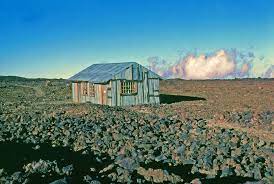 View tripadvisor's 592 unbiased reviews, 1,421 photos and great deals on 50 vacation rentals, cabins and villas in maunaloa, hi Mauna Loa Summit Cabin Elevation Approximately 13 325 Feet The Hike To The Cabin Along The Ne Rift Zone Is 18 Miles Long With About A 7000 Foot Gain In Elevation Mapio Net