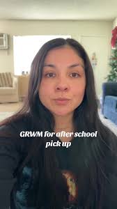 GRWM For Afterschool Pick up. Anyone esle get ready to pick up their kids  from school? #fyp #grwm #momsoftiktok #momlofe #latinamoms #skincare101  #millenialmom