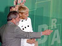 Bem vindo à página oficial da xuxa no facebook, atualizada pela própria e equipe. Xuxa Wikipedia