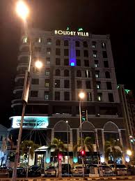 Aku Bukan Bidadari Review Hotel Holiday Villa Hotel Suites Kota Bharu It features an indoor swimming pool and guests can enjoy meals at the. holiday villa hotel suites kota bharu