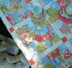 Check out our antique dresden plate quilt selection for the very best in unique or custom, handmade pieces from our quilts shops. 12 Dresden Plate Quilt Patterns Favequilts Com