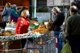 Possibile anche cenare, sempre all'aperto però. Trentino Zona Gialla Ecco Le Regole Per Negozi Bar Spostamenti E Coprifuoco Cronaca L Adige It