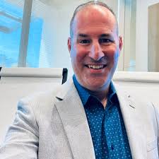 Does anyone remember The great restaurant owner Joe Dale . I,worked at the  Cajun House