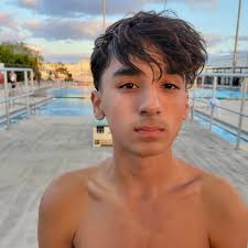 Alexander Papp's Nova High School Bio