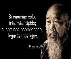 Todo Sube o Cae por el Liderazgo": John Maxwell.