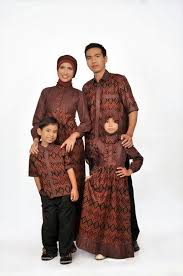 Panjang 140cm, lingkar dada 100cm kemeja: Busana Muslim Couple Keluarga Ayah Ibu Dan Anak Kebaya Muslim Gaun Batik Model Pakaian Anak Anak