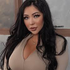 THREADS BONUS IS REAL AND I JUST GOT $225 FOR THREADING?!?!?!?!?!?! What a  nice surprise. 🥹🙏🏽🤍✨ Not too shabby tbh.. Anybody else in the THREADS  BONUS PROGRAM yet?