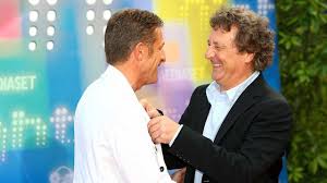 Jun 21, 2021 · ezio greggio e le regole della comicità: Ezio Greggio Ed Enzo Iacchetti Fuorionda Esilarante Siamo Due