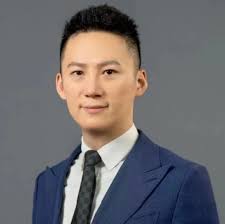 8月跨国药企高管变动，涉及AZ、拜耳、赛诺菲......_摩熵医药(原药融云)