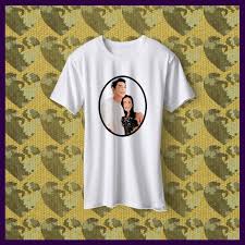 Konsep desain yang digunakan sangat beragam, mulai dari tema cute, horror, romantis bahkan komedi. Kaos Desain Animasi Cloy K Drama Terima Custom Shopee Indonesia