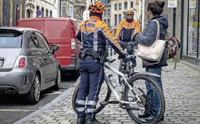 Aan een tafeltje in café of restaurant mogen de komende vier weken niet meer dan vier personen. Rechtbank Belgie Overheid Moet Alle Coronamaatregelen Opheffen Dagblad Van Het Noorden