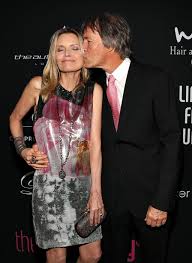 Gracing stellar magazine for australian newspaper the daily telegraph on sunday, michelle revealed exactly why she disappeared from. Michelle Pfeiffer And David E Kelley Pictures Popsugar Celebrity