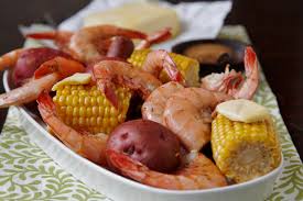 My kids who don't like seafood love this!! Low Country Seafood Bake Bell Alimento