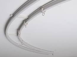 Curtain tracks for bay windows ceiling mounted can cause many issues if not designed properly. The Flextracks Is A Cost Effective Error Free Alternative To Expensive Prefabricated Curtain Tracks It Is Constructed Out Erker Shtory Shtory Dlya Erkerov Shtory