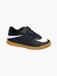 As such we are a cruelty free, vegan, and a green circle certified collective. Nike Hallenschuh Bravata In Schwarz Deichmann