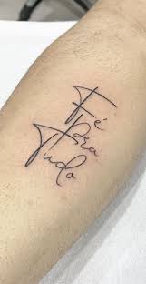 As 120 Melhores Tatuagens Escritas Para Voce Se Inspirar Top Tatuagens Para voce que busca uma opcao para deixar bem a mostra para todo mundo 28. as 120 melhores tatuagens escritas para