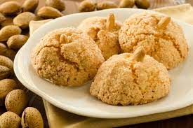 Tra le ricette di sardegna gli amaretti sardi sono tra i dolci sardi più apprezzati della cucina sarda e tra le ricette sarde più apprezzate anche dai tanti visitatori e turisti. Ricetta Tradizionale Degli Amaretti Sardi Tesori Sardi