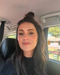 Amy Shark's Instagram, Twitter & Facebook