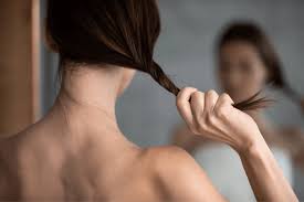 6 bí quyết cải thiện mái tóc mỏng trở nên bồng bềnh, suôn mượt 2024 |  AllThingsBeauty