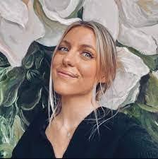 Danielle Trudel's Instagram, Twitter & Facebook