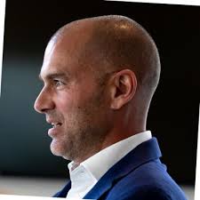 Følg Arkhus Bygningsrådgivning A/S på LinkedIn og håndtering af den  aktuelle brandskade