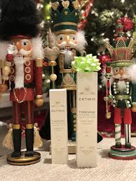 Holiday Times With Entimio Artisanal Olive Oil Olive Oil Store Olive Oil Holiday Time