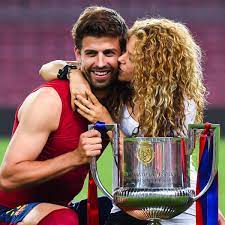 We are happy to announce the birth of sasha piqué mebarak, son of shakira mebarak and gerard piqué, born january 29 at 9:54pm, in barcelona. Gerard Pique Shakira Ihre Liebe Begann Bei Wm 2010