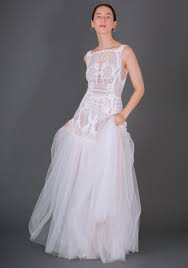 Check spelling or type a new query. Dein Brautkleid Aus Berlin Die Kollektion Von Anne Wolf