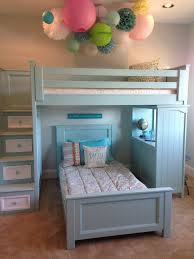 Bunk bed are great furniture ideas that saves space in a girl's kids room and also makes a room loft bed design with shelves for clothing storage. 44 Cute Room Ideas For Kids Bunk Bed Https Silahsilah Com Design 44 Cute Room Ideas For Kids Bunk Bed Girls Bunk Beds Kids Bunk Beds Bunk Bed Rooms
