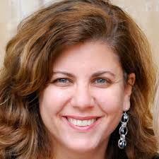 Carolyn Eggert (LetsGetOld@)