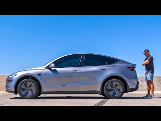 This is the BEST Tesla to Buy Right Now - YouTube