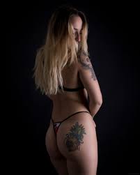 Lady Warbie #03 – Censureless | Servicios fotográficos para trabajadoras  sexuales | Bilbao y norte de España