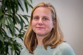 Danielle Riemer's Instagram, Twitter & Facebook