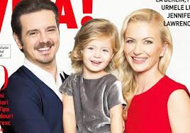 Scena nu a putut fi doar a concurentei, mihai petre nerezistând să nu ia parte de la show. Ce DrÄgÄlaÈÄ Este FetiÈa Lui Mihai Petre IatÄ Primele Fotografii Click