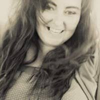 Laurie Gomez's Instagram, Twitter & Facebook