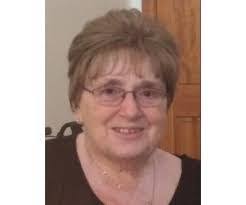 Diana Atchley's Instagram, Twitter & Facebook