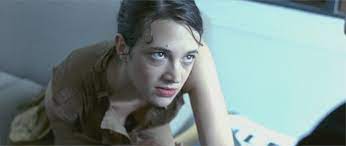 Boarding gate by asia argento dvd $9.99. Boarding Gate Critique Et Analyse Du Film D Olivier Assayas