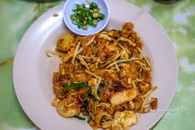 Penang charcoal char koay teow where you can hardly find charcoal fried in the georgetown, penang. 10 Must Try Halal Foods In Penang Island Amalia S Travels Adventures Amalia S Travels Adventures