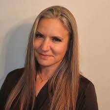 Amber Doke's Instagram, Twitter & Facebook