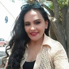 Nacional. ESTE ARTISTA SE DIO LA MANO Y SE PASEO POR LAS OFICINAS DE LA  PRESIDENTA DE FACTO, JEANINE ÁÑEZ. DEL POR QUE EL RECHAZO DE HOMENAJE  CAMARAL AL CANTANTE BONNY LOVY,