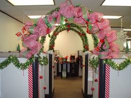 Decorating Cubicle Birthday Google Search Office Christmas Decorations Christmas Cubical Decorations Christmas Cubicle Decorations