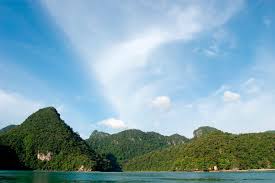 Tasik dayang bunting selepas pkpb dec 2020 rugi besar jika datang ke langkawi tapi tak pergi tasik dayang bunting. Pulau Dayang Bunting