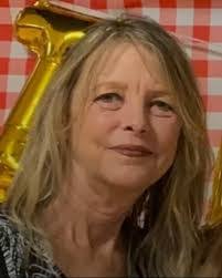 Paula Kaye's Instagram, Twitter & Facebook